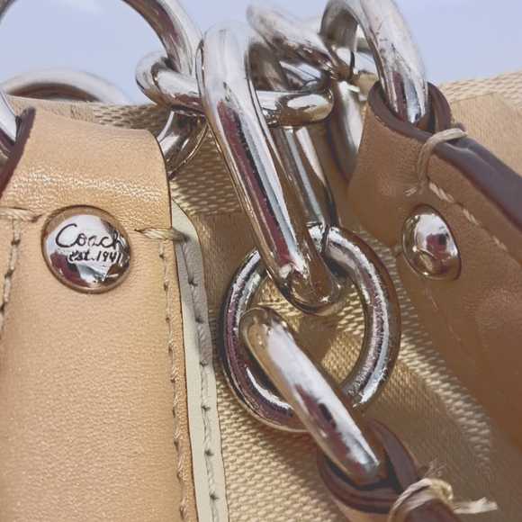 Coach Classic Bag in Mint Condition! - Picture 13 of 16
